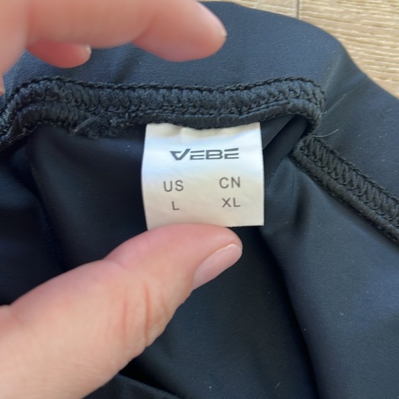 Never worn padded bike shorts - Picture 3 of 3